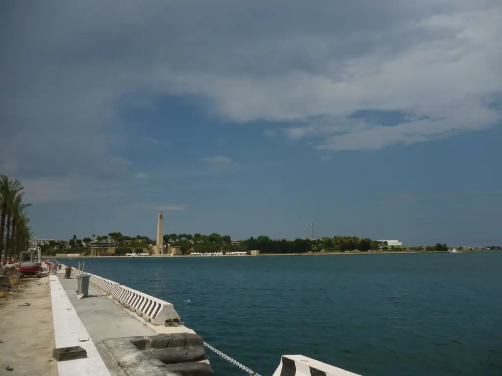 Brindisi: Brindisi 2013 14 מראות העיר ברידיזי 2013 Harbour of Brindisi|Self-published work|Files with coordinates missing SDC location of creation|Brindisi 2013