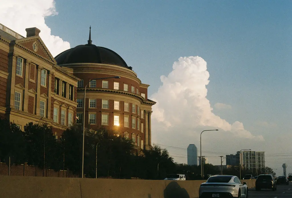 Dallas: View of a historic dome building in Dallas, Texas, featuring urban architecture.