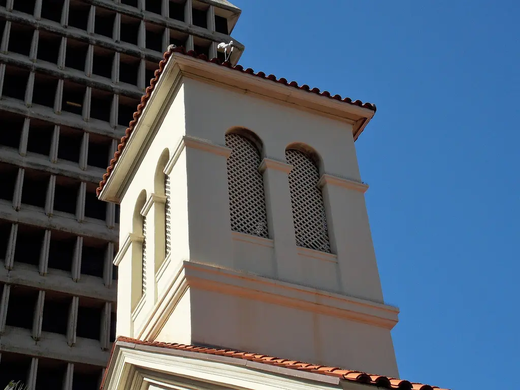 Hawaii: Cathedral Basilica of Our Lady of Peace - Honolulu 02 The tower of the Cathedral Basilica of Our Lady of Peace in Honolulu, Hawaii. Self-published work|National