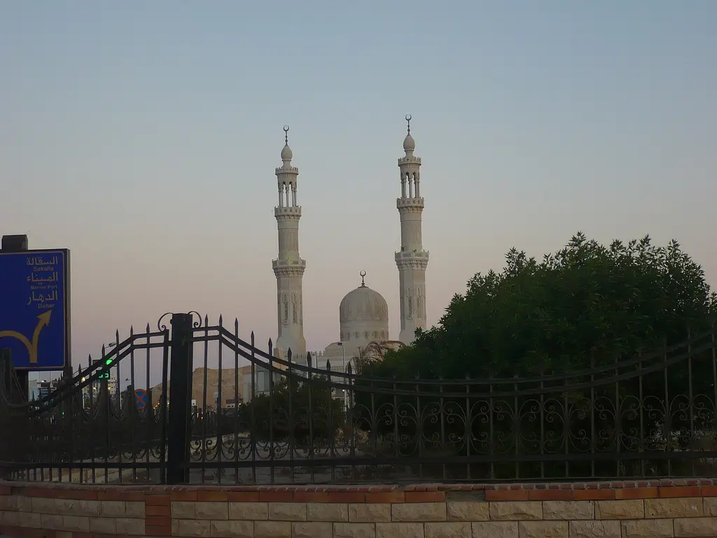 Hurghada: View on Hurghada's Mosque - panoramio View on Hurghada's Mosque Panoramio files uploaded by Panoramio upload bot|Panoramio images reviewed by trusted users|Phot