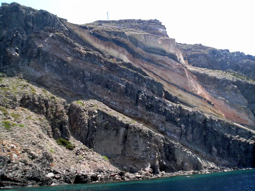 Pantelleria: Volcanic Rocks on Pantelleria in Italy 001 Volcanic rocks on the island of Pantelleria in Italy. Pantelleria|Isola di Pantelleria - Area Costiera, Falesie e Bag