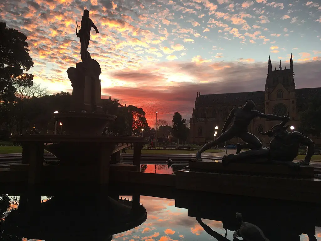 Sydney: Sunrise at Hyde Park Sydney The famous Hyde Park, on the heart of Sudney, in a early cold morning. Archibald Fountain|Self-published work|July 2016 in Sydney|Im