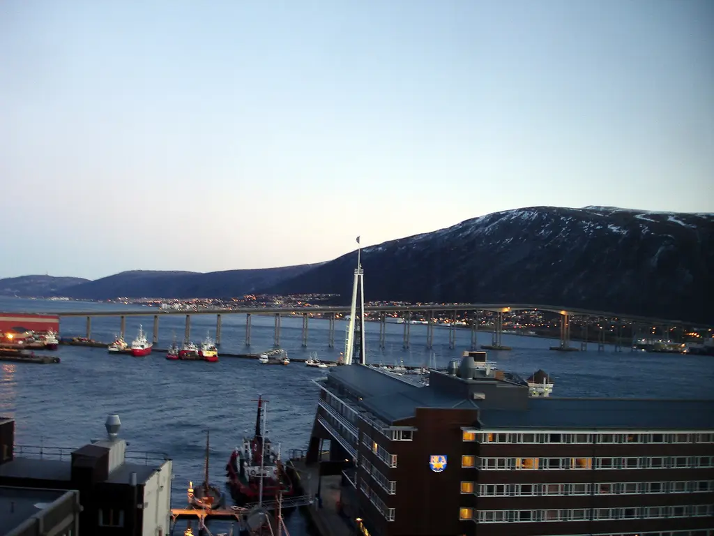 Tromsø: Tromso harbour 2 Tromsø harbour Taken with Sony DSC-W7|Tromsøbrua|Flickr images reviewed by FlickreviewR|Files with coordinates missing SDC location of creation